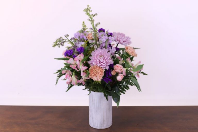 garden path bouquet by studley’s detail image